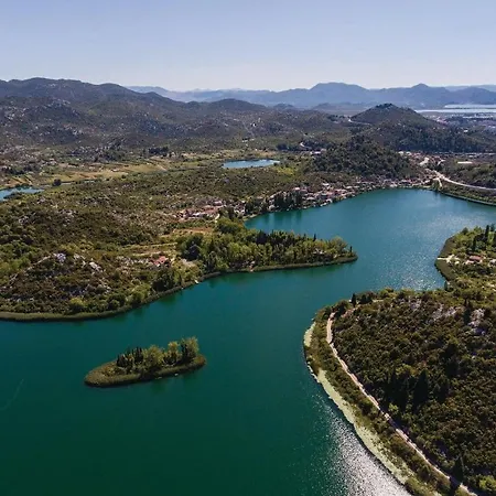 3 Bedroom Lovely In Bacinska Jezera Lägenhet Ploce (Dubrovnik-Neretva)