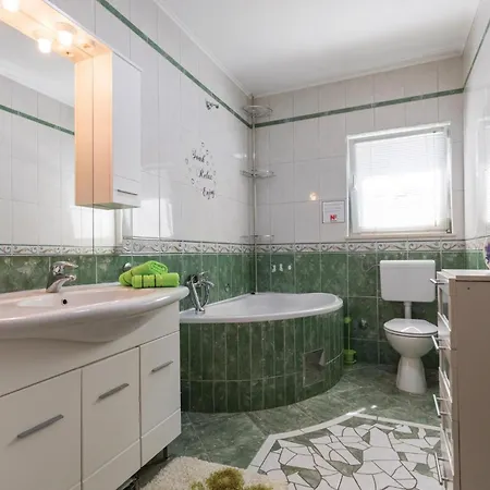 Bacinska Jezera With View Ix *