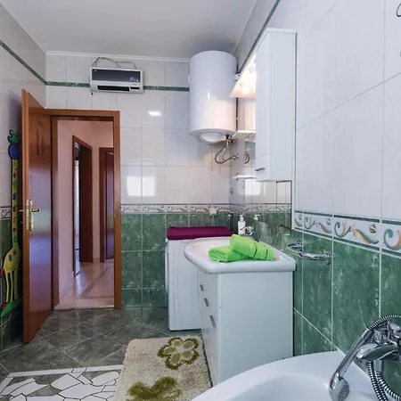 Bacinska Jezera With View Ix *