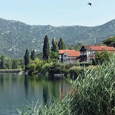 3 Bedroom Lovely In Bacinska Jezera Lägenhet Ploce (Dubrovnik-Neretva)