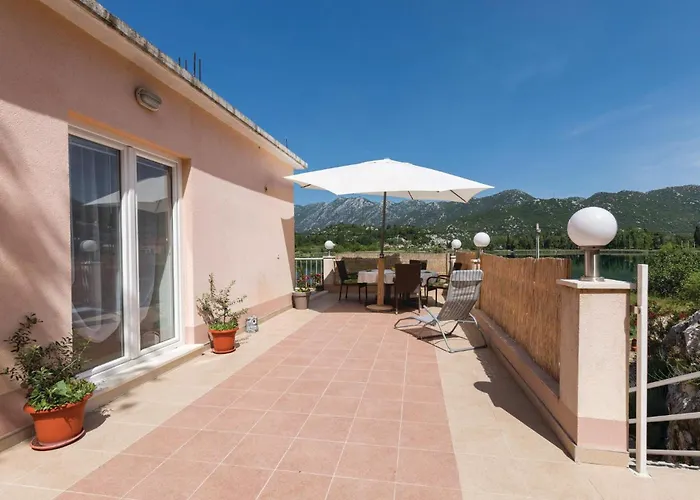 Bacinska Jezera With View Ix Apartment Bacina