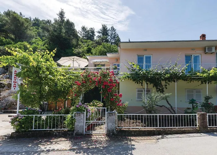 Bacinska Jezera With View Ix Bacina